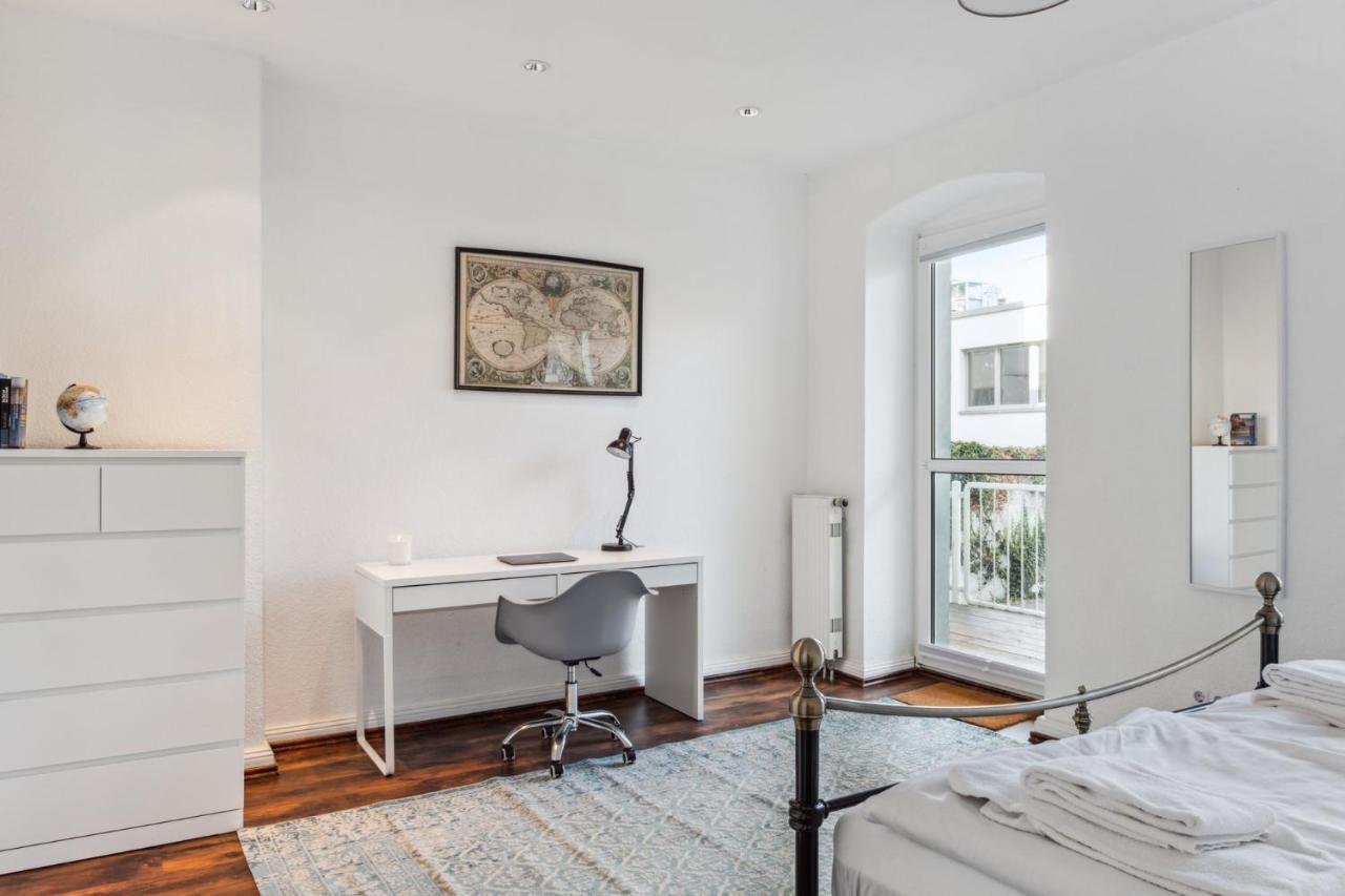 Bright 3-room Near Prenzlauer Berg Apartamento Berlim